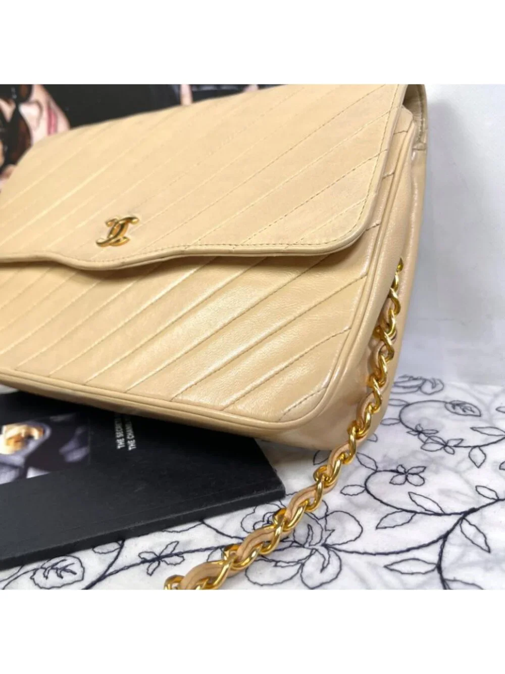 Chanel Vintage Chain Shoulder Bag Beige